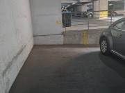 Estacionamiento frente a Parque Arauco
