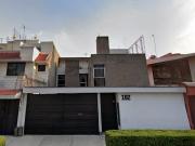 Estatus y Confort: Tu Nuevo Hogar en la Avenida Más...