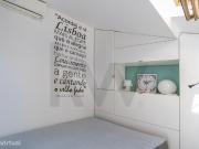 Estdio com Mezzanine junto Praa das Flores para Arrendamento