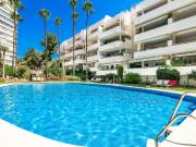 Este acogedor apartamento en planta baja elevada se...