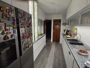 Este apartamento apresenta uma distribuição funcional e...