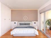 Este elegante piso de 129 m² en la Avenida de...