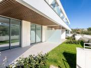 Este apartamento de 2 dormitorios en planta baja, esta...