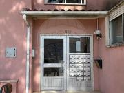 Este espaçoso apartamento T3, atualmente configurado...