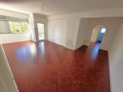 Estoril – Alapraia | Apartamento T2 Luminoso com Garagem...
