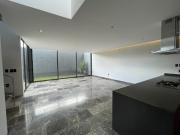 Estpenda casa en venta en privada Lago de Juriquilla en...