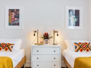Estrela Light Room