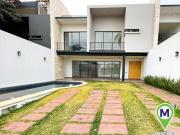 ESTRENA CASA A UNOS PASOS DE AV SAN DIEGO! CON AMPLIOS...