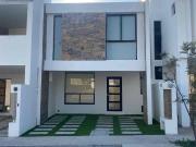 estrena casa cerca del tec de mty