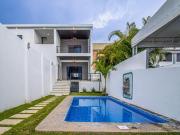 ¡ESTRENA CASA CON ALBERCA Y JARDÍN EN PRIVADA CON...