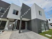 ESTRENA CASA COTO VICENZA EN ESQUINA CON ROOF GARDEN,...