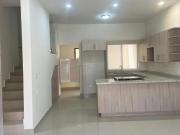 Estrena casa de 3 Niveles en Privada Freinet