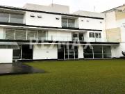 ¡Estrena Casa de Lujo con Jardín y Gran Diseño en Zona...