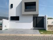 ESTRENA CASA EN BOSQUE REAL