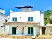 Estrena Casa en Condominio con Alberca y Vigilancia,...