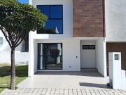 Estrena casa en Frac. Cumbres Residencial