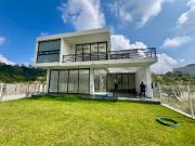 Estrena casa en fraccionamiento Bosque Real,...