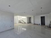 Estrena casa en Lomas de Juriquilla ! 5 recámaras,...