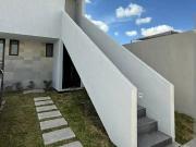 ESTRENA CASA EN RENTA DE 2 PISOS EN FRACC. EMMA EN...