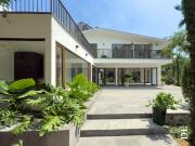 ESTRENA CASA EN VENTA CERCA SAN ANGEL CON JARDIN COL...