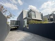 Estrena casa en venta en Lomas Country club