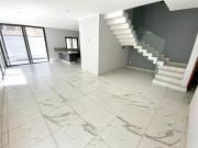 Estrena Casa En Venta En Parques Vallarta Dentro De Coto...