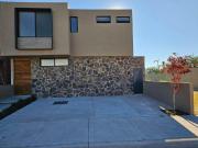 Estrena Casa en venta Laztana Juriquilla