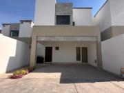 ESTRENA CASA EN VIÑEDOS
