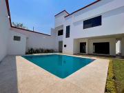 ¡ESTRENA, CASA EQUIPADA CON ACABADOS DE LUJO, ALBERCA Y...