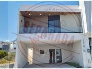 ESTRENA CASA MODERNA CON UN TOQUE DE DISTINCIÓN EN...