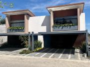 Estrena casa moderna en fraccionamiento exclusivo Villas...