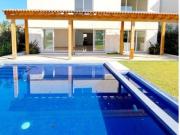 CASA EN VENTA EN PARAISO COUNTRY CON VISTA AL CAMPO