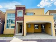 Estrena Casa Nueva Estilo Toscana Italiana con Club y...