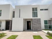 ESTRENA EN PRIVADA EN POZOS