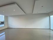 Estrena Hermosa Casa en El Refugio, 4ta Recamara en PB, Jard