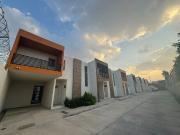 Estrena la última casa disponible en Privada al Sur de...