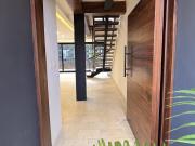 Estrena moderna casa con acabados de lujo en Arbolada