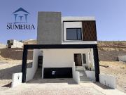 Estrena Moderna Casa en Altozano con Paneles Solares