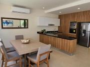 Estrena moderna casa familiar con Alberca en Río By Cumbres