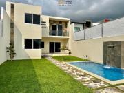 Estrena propiedad de 4 habitaciones con alberca y jardín...