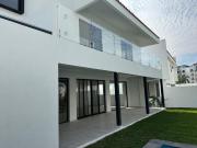 Estrena residencia en campo de golf