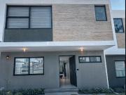 Estrena Tu Nueva Casa en Zona El Mirador, y Vive con...