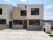 ESTRENALA ESTE 2025 ESTRENALA ESTE 2025