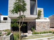 Estrene casa en privada con amenidades en corregidora 3...