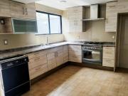 Estrene Preciosa Casa y Moderna en Boulevares