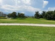 ESTRENE PRECIOSA RESIDENCIA COLINDANTE AL CAMPO DE GOLF...