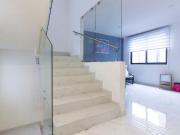 3 ESTACIONAMIENTOS INDEPENDIENTES ESTRICTA VIGILANCIA...