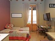Estudio con balcón en alquiler en El Born, Barcelona