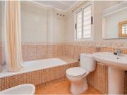 Estudio con gran terraza, plaza de parking y piscina...