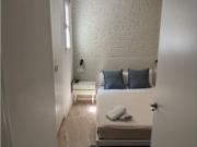 Estudio en alquiler en El Raval, gastos incluidos Estudio en alquiler en El Raval, gastos incluidos